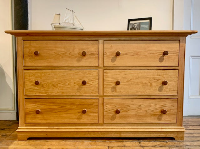 English Chest of Drawers in Cherry