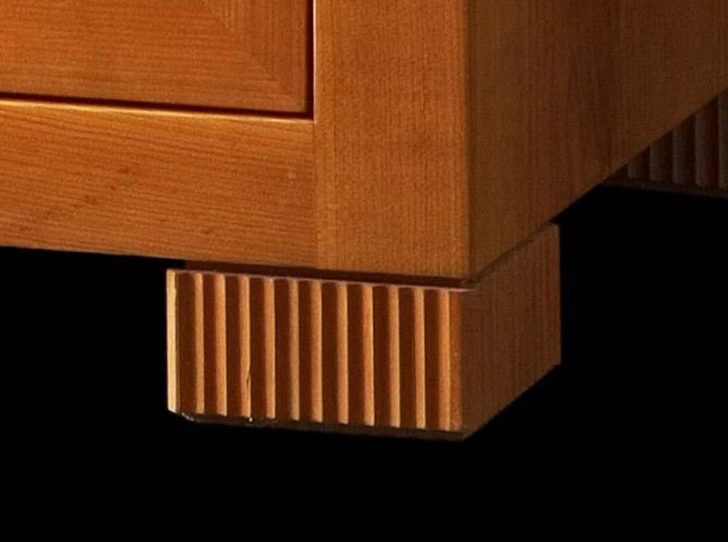 MODERN CLASSIC CHEST OF DRAWERS - ShackletonThomas